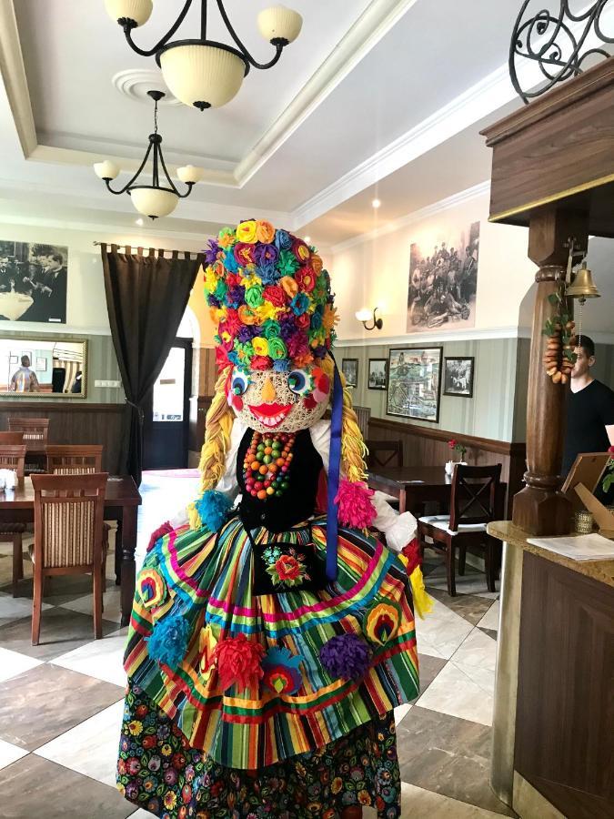 Hotelik Polonia Łowicz エクステリア 写真